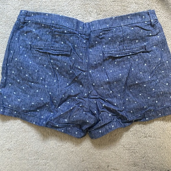 Old Navy shorts - Picture 2 of 2